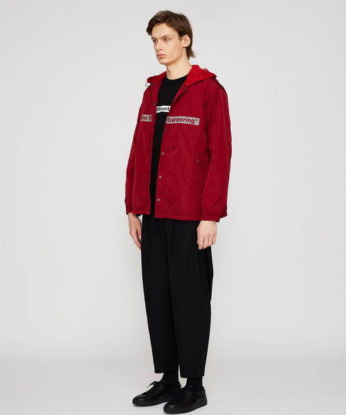 WHITE MOUNTAINEERING（ホワイトマウンテニアリング）の「【White Mountaineering】WM LOGO PRINTED HOODED COACH JACKET（ナイロンジャケット・メンズ・ブラック/バーガンディー・1/2/3）」の16枚目の写真