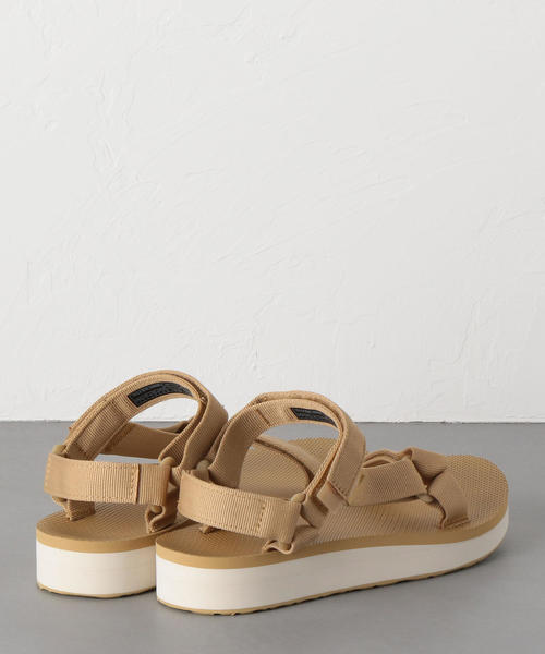Teva（テバ）の「OC TEVA MID-F UNIVERSAL（サンダル・レディース・ブラック/ベージュ・6/8/7/5）」の7枚目の写真