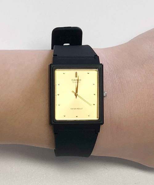 CASIO（カシオ）の「CASIO カシオ MQ-38:カシオ スクエアフェイス クォーツ 腕時計（アナログ腕時計・レディース・ブラック/ブラック×ホワイト/ブラック×ブルー/ブラック×シルバー/ブラック×ゴールド・FREE）」の12枚目の写真