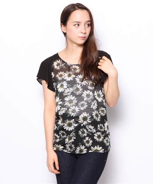 VICKY（ビッキー）の「【美人百花5月号掲載】マーガレット柄袖フリルプルオーバー（シャツ/ブラウス・レディース・ホワイト系その他/ブラック系その他・M）」の2枚目の写真