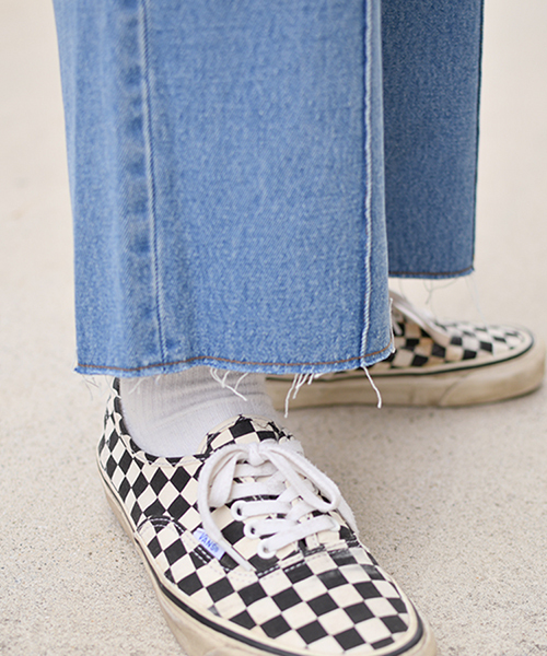 kutir（クティール）の「センタータックバルーンデニムパンツ（その他パンツ・メンズ・サックスブルー/インディゴブルー・SMALL/MEDIUM/LARGE）」の10枚目の写真