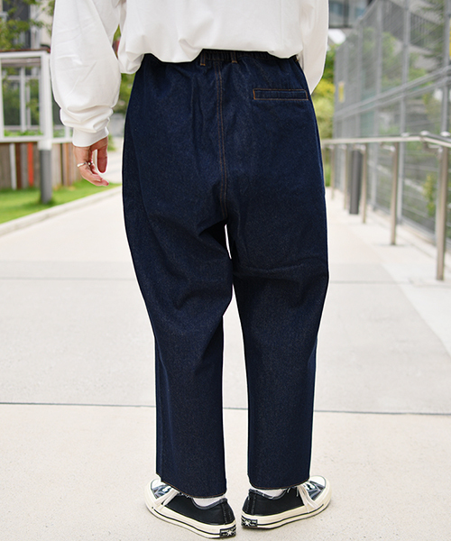 kutir（クティール）の「センタータックバルーンデニムパンツ（その他パンツ・メンズ・サックスブルー/インディゴブルー・SMALL/MEDIUM/LARGE）」の16枚目の写真