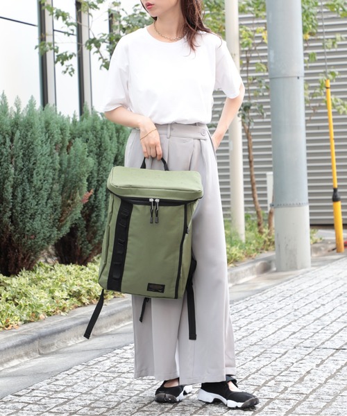 定価17.7万 24AW最新作・新品リラックスFIT BACK ICONサイズM セール】【FORECAST】スクエアPCバックパック 17inch以下のPCも