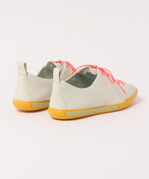 ECCO（エコー）の「ECCO SIMPIL II W（スニーカー・レディース・ホワイト×イエロー・35/39/37/38/36）」の2枚目の写真