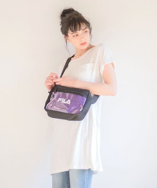 FILA(フィラ)の「【FILA/フィラ】クリアポケットスクエアショルダー(ショルダーバッグ・レディース・ブラック/ブラック×パープル/ホワイト×イエロー/マルチ・FREE)」の4枚目の写真