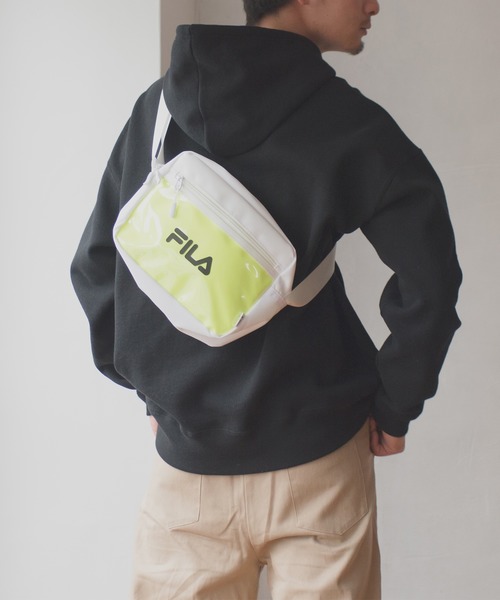 FILA(フィラ)の「【FILA/フィラ】クリアポケットスクエアショルダー(ショルダーバッグ・レディース・ブラック/ブラック×パープル/ホワイト×イエロー/マルチ・FREE)」の15枚目の写真