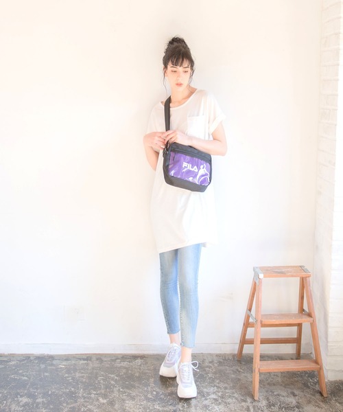 FILA(フィラ)の「【FILA/フィラ】クリアポケットスクエアショルダー(ショルダーバッグ・レディース・ブラック/ブラック×パープル/ホワイト×イエロー/マルチ・FREE)」の19枚目の写真