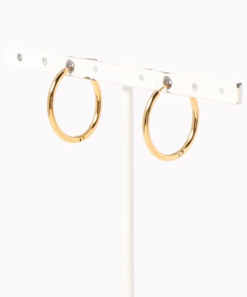 B.I.D.(ビーアイディー)の「《ステンレス》22mmフープピアス(ピアス(両耳用)・レディース・ブラック/シルバー/ゴールド・FREE)」の5枚目の写真