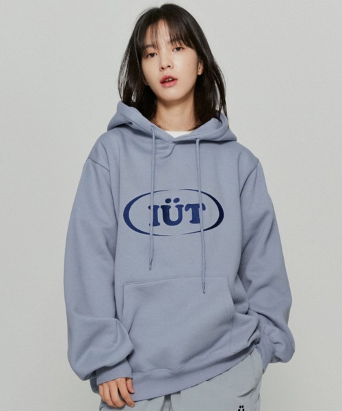 ISTKUNST(イストクンスト)の「【ISTKUNST】OVAL LOGO HOODIE / イストクンスト オーバル ロゴ フーディー(パーカー・メンズ・ベージュ/ブルー/チャコールグレー/ピンク・MEDIUM/LARGE)」の3枚目の写真