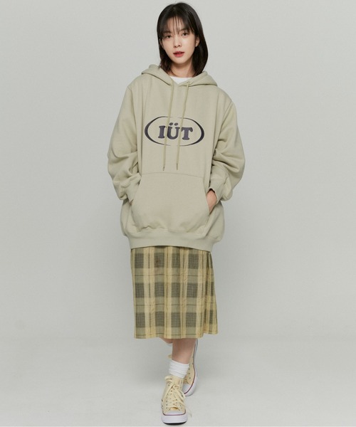 ISTKUNST(イストクンスト)の「【ISTKUNST】OVAL LOGO HOODIE / イストクンスト オーバル ロゴ フーディー(パーカー・メンズ・ベージュ/ブルー/チャコールグレー/ピンク・MEDIUM/LARGE)」の17枚目の写真