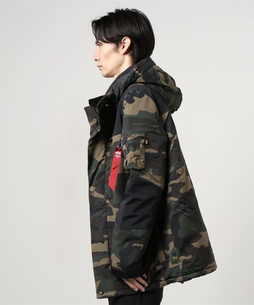 Alpha Industries（アルファインダストリーズ）の「ALPHA/アルファ AVALANCHE  カモフラパーカー PRIMALOFT JACKET（ダウンジャケット/コート・メンズ・グリーン系その他・M/L/XL）」の2枚目の写真