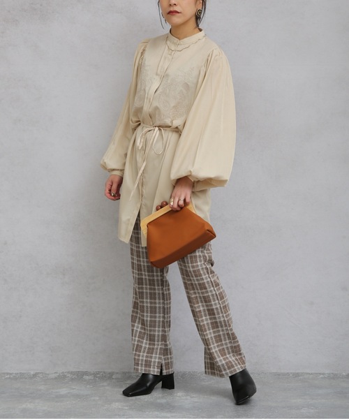 ap retro（アプレトロ）の「刺繍バンドカラーロングシャツ【ZOZOTOWN限定商品】（シャツ/ブラウス・レディース・ブラック/アイボリー/グリーン系その他・FREE）」の15枚目の写真