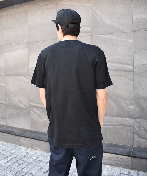 DOUBLE STEAL（ダブルスティール）の「mini BOX LOGO　半袖Tシャツ（Tシャツ/カットソー・メンズ・サンドベージュ/ホワイト×ブラック/ブラック系その他/ベージュ系その他/ホワイト×エメラルドグリーン/ブラック系その他2・MEDIUM/LARGE/X-LARGE/XX-LARGE）」の17枚目の写真