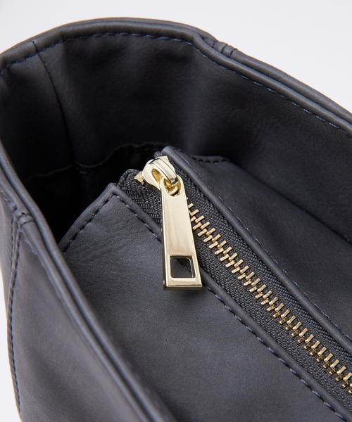 【展開店舗限定】ネオ レザー トートバッグ（トートバッグ）｜ABAHOUSE GRAY（アバハウスグレイ）