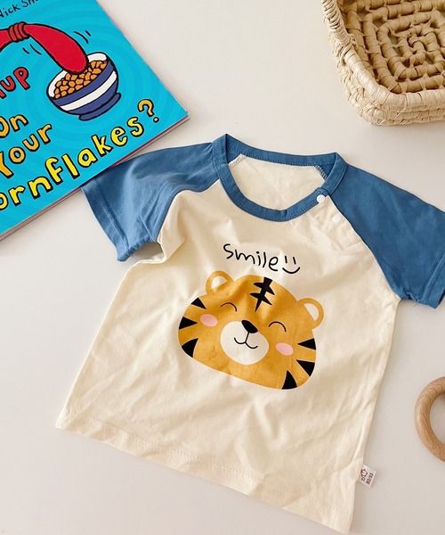 aimoha(アイモハ)の「【aimoha-KIDS-】かわいい動物イラストプリント 袖切り替え半袖tシャツ(Tシャツ/カットソー・キッズ・イエロー/イエロー系その他/ピンク/ピンク系その他/ピンク系その他2/レッド/レッド系その他/レッド系その他2/グリーン/グリーン系その他/ブルー/ブルー系その他/ブルー系その他2/ブルー系その他3・100/110/120/130/140/80/90)」の6枚目の写真