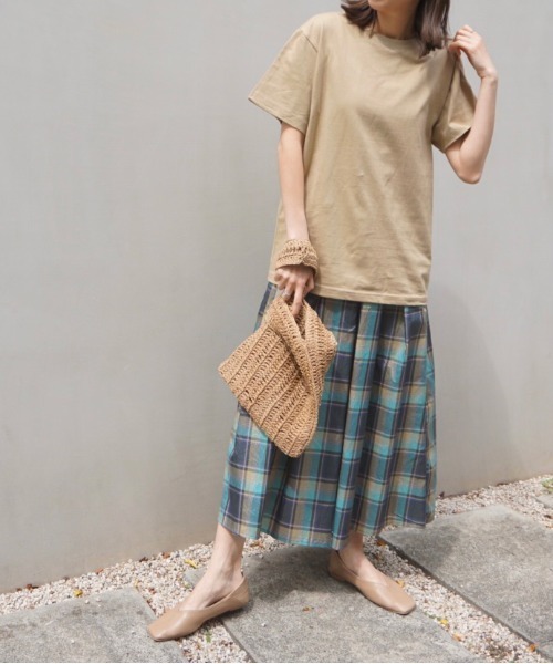 AZUL ENCANTO(アズールエンカント)の「マドラスチェック ボリュームタックロングスカート(スカート・レディース・ベージュ/オレンジ/ブルー・FREE)」の8枚目の写真