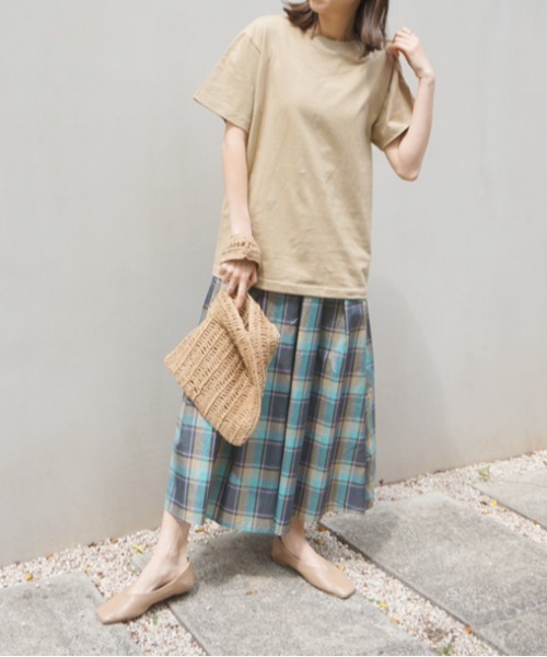 AZUL ENCANTO(アズールエンカント)の「マドラスチェック ボリュームタックロングスカート(スカート・レディース・ベージュ/オレンジ/ブルー・FREE)」の4枚目の写真