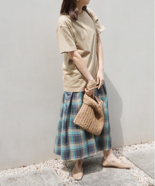 AZUL ENCANTO(アズールエンカント)の「マドラスチェック ボリュームタックロングスカート(スカート・レディース・ベージュ/オレンジ/ブルー・FREE)」の12枚目の写真