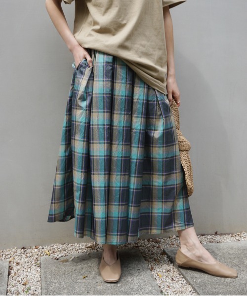 AZUL ENCANTO(アズールエンカント)の「マドラスチェック ボリュームタックロングスカート(スカート・レディース・ベージュ/オレンジ/ブルー・FREE)」の20枚目の写真