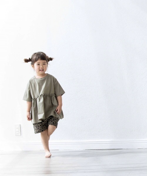 LOWRYS FARM（ローリーズファーム）の「フハクドッキングプルオーバー　947766（Tシャツ/カットソー・キッズ・ブラック/オフホワイト/カーキ・110cm/120cm/130cm）」の9枚目の写真