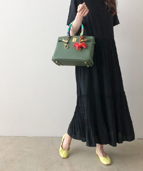 emi+(エミプラス)の「5分袖プリーツティアードロングワンピース(ワンピース・レディース・ブラック/ベージュ/ライトブルー・FREE)」の14枚目の写真