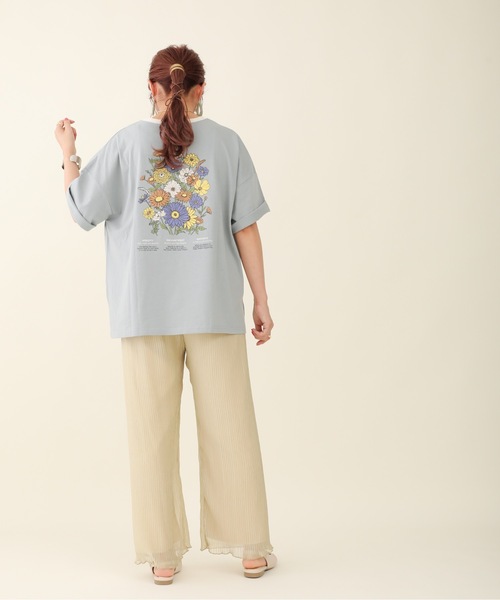 sakishimatokyo(サキシマトーキョー)の「【ZOZO限定】サキシマamp「フラワーロゴプリントリンガーBIGTシャツ」(Tシャツ/カットソー・レディース・ライトブルー/ブラック/オフホワイト/アイボリー・FREE)」の4枚目の写真