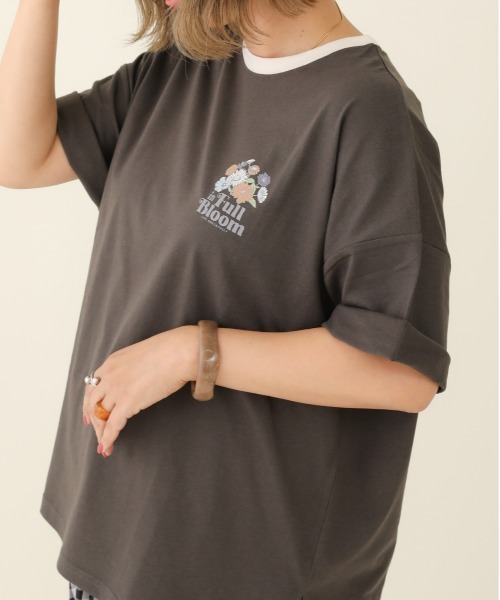 sakishimatokyo(サキシマトーキョー)の「【ZOZO限定】サキシマamp「フラワーロゴプリントリンガーBIGTシャツ」(Tシャツ/カットソー・レディース・ライトブルー/ブラック/オフホワイト/アイボリー・FREE)」の3枚目の写真