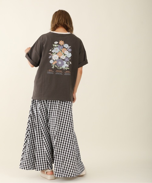 sakishimatokyo(サキシマトーキョー)の「【ZOZO限定】サキシマamp「フラワーロゴプリントリンガーBIGTシャツ」(Tシャツ/カットソー・レディース・ライトブルー/ブラック/オフホワイト/アイボリー・FREE)」の6枚目の写真