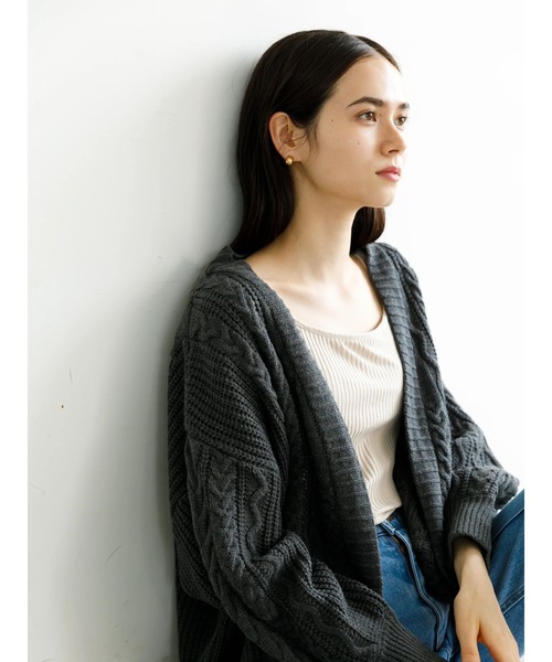 koe(コエ)の「リサイクルポリエステル ケーブルカーディガン*(カーディガン/ボレロ・レディース・チャコールグレー/ライトグレー/レッド/ブルー/グリーン/アイボリー・FREE)」の16枚目の写真