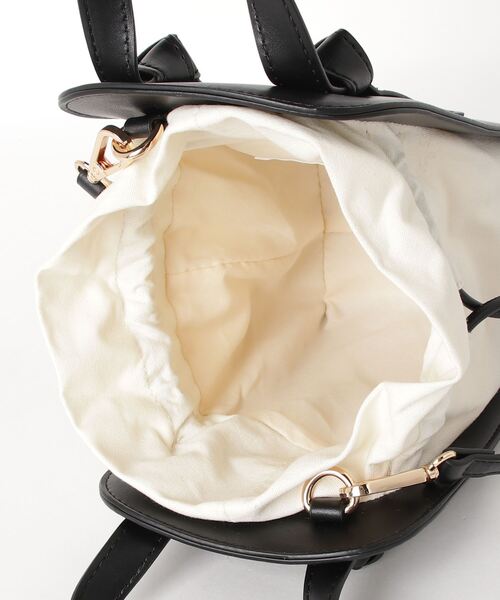 WEGO(ウィゴー)の「WEGO/ハンドル巾着ショルダー(ショルダーバッグ・レディース・ベージュ/オフホワイト/ブラック・FREE)」の9枚目の写真