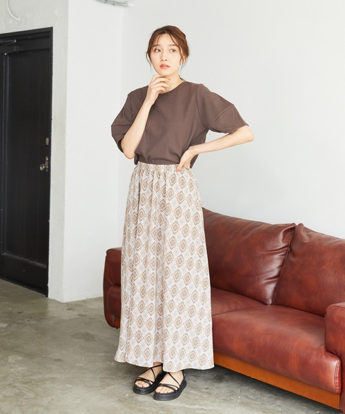 Rewde(ルゥデ)の「エスニックプリントマキシスカート(1R10-07217)(スカート・レディース・ベージュ/グレー・M)」の17枚目の写真