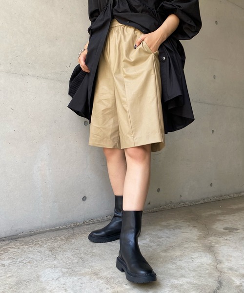 DouDou（ドゥドゥ）の「フェイクレザーハーフパンツ（その他パンツ・レディース・ベージュ/イエロー・FREE）」の5枚目の写真