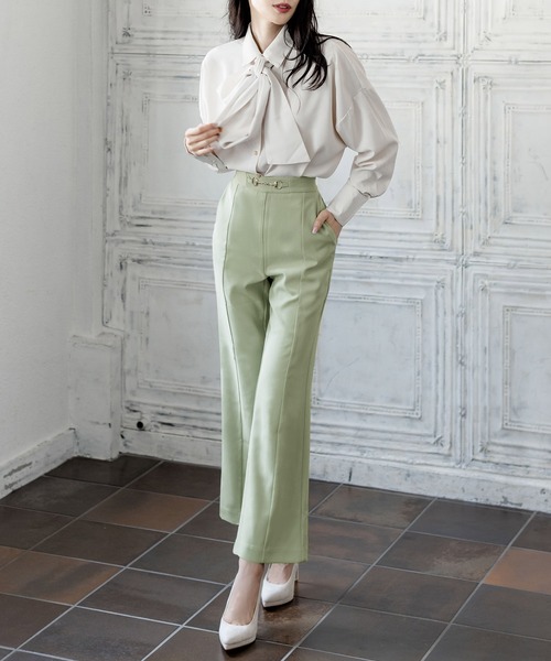 Julia Boutique（ジュリアブティック）の「ビット付きセンターシームフレアパンツ/21508（その他パンツ・レディース・ブラック/ベージュ/ライトベージュ/グリーン系・ONE）」の13枚目の写真