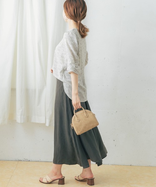 URBAN RESEARCH ROSSO(アーバンリサーチロッソ)の「アートドットスリーブタックブラウス(シャツ/ブラウス・レディース・ブラック/アイボリー・FREE)」の16枚目の写真