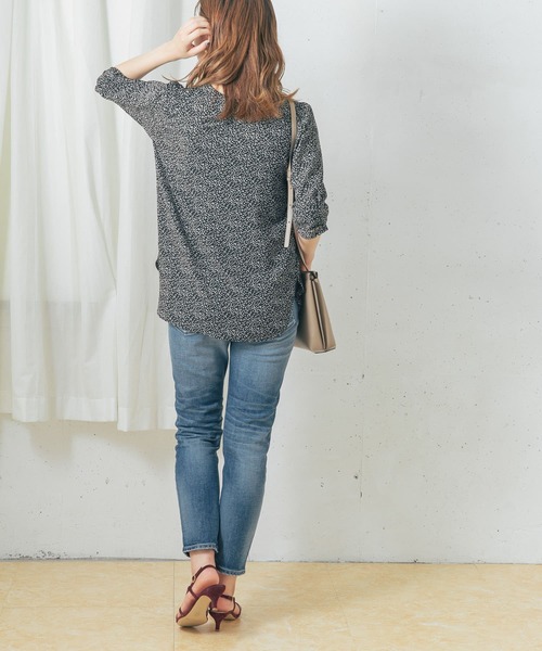 URBAN RESEARCH ROSSO(アーバンリサーチロッソ)の「アートドットスリーブタックブラウス(シャツ/ブラウス・レディース・ブラック/アイボリー・FREE)」の22枚目の写真