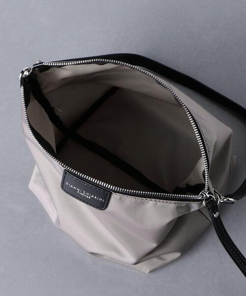 GIANNI CHIARINI（ジャンニ キアリーニ）の「＜GIANNI CHIARINI(ジャンニ キアリーニ) ＞SUVOTA BORSA ポーチ（ポーチ・レディース・ライトグレー/ブラック/ベージュ・FREE）」の11枚目の写真