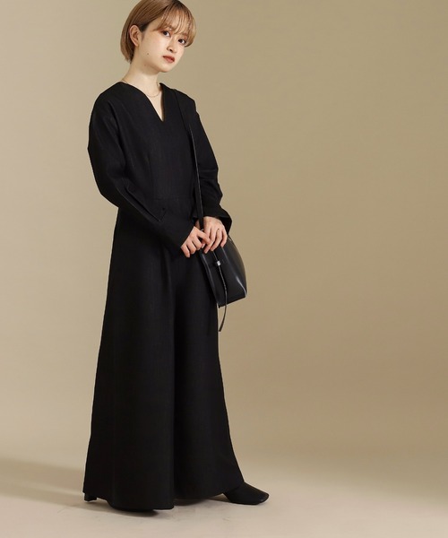 AULI(アウリィ)の「【低身長向けサイズ】ベルト付きデニムワイドオールインワン(つなぎ/オールインワン・レディース・ブラック/ネイビー・XS/S)」の4枚目の写真