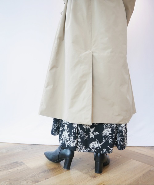 AZUL ENCANTO(アズールエンカント)の「スタンドカラーコート(トレンチコート・レディース・ベージュ/カーキ・FREE)」の4枚目の写真