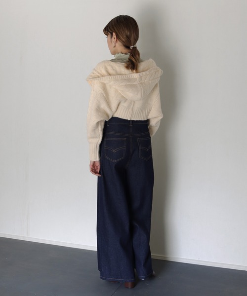 CLEIO（クレイオ）の「【CLEIO】ケーブルニットボレロ（カーディガン/ボレロ・レディース・ブラック/アイボリー/キャメル・FREE）」の4枚目の写真