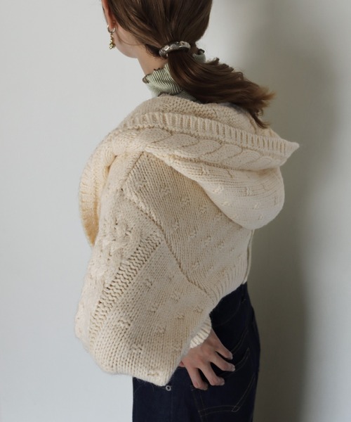 CLEIO（クレイオ）の「【CLEIO】ケーブルニットボレロ（カーディガン/ボレロ・レディース・ブラック/アイボリー/キャメル・FREE）」の6枚目の写真