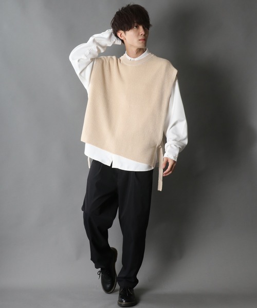 SITRY（シトリー）の「Side separate Knit vest/サイドセパレート ニットベスト（ベスト・メンズ・アイボリー/ブルーグレー/ブラック/グレイッシュベージュ/グリーン/テラコッタ/グレイッシュブルー/ダークブラック/グレー/イエロー・M/L）」の17枚目の写真