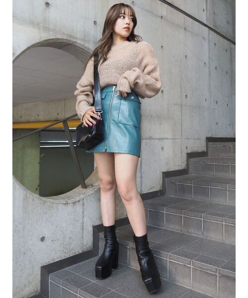 EVRIS（エヴリス）の「クロコボールチェーンミニショルダーバッグ（ショルダーバッグ・レディース・ホワイト/ブラック/ブルー/グリーン・FREE）」の10枚目の写真