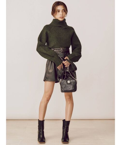 EVRIS（エヴリス）の「クロコボールチェーンミニショルダーバッグ（ショルダーバッグ・レディース・ホワイト/ブラック/ブルー/グリーン・FREE）」の8枚目の写真