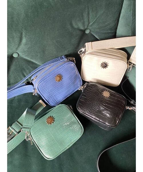 EVRIS（エヴリス）の「クロコボールチェーンミニショルダーバッグ（ショルダーバッグ・レディース・ホワイト/ブラック/ブルー/グリーン・FREE）」の15枚目の写真