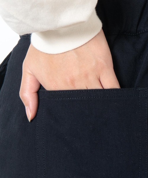 WEGO（ウィゴー）の「WEGO/ニーカットカラーパンツ（スラックス・レディース・ブラック/グリーン・FREE）」の11枚目の写真