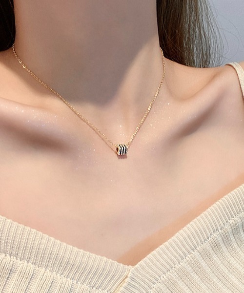 REBALANCE（リバランス）の「レディースネックレス（ネックレス・レディース・その他/その他1/その他2/その他3/その他4/その他5/シルバー系その他/ゴールド系その他/その他6/その他7/その他8/その他9/その他10/その他11/その他12/その他13/その他14/その他15/A/B/C/D/E/F/G/H/I/J/K/L/M/N/O/P/Q/R/S/T/U/V/W/X/Y/Z/その他16/その他17/その他18/その他19/その他20/その他21/その他22/その他23/その他24/その他25/その他26/その他27/その他28/その他29/その他30/その他31/その他32/その他34/その他35/ゴールド系その他2/ゴールド系その他3/ゴールド系その他4/ゴールド系その他6・ONE SIZE）」の11枚目の写真