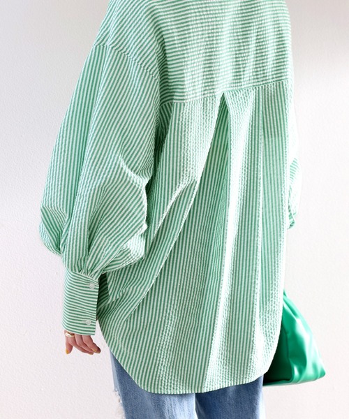 classicalelf（クラシカルエルフ）の「Happyストライプ。サッカー素材バンドカラーオーバーシャツ（シャツ/ブラウス・レディース・ピンクベージュ/グリーン/ネイビー・SMALL/MEDIUM/LARGE/X-LARGE）」の19枚目の写真