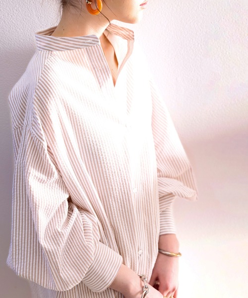 classicalelf（クラシカルエルフ）の「Happyストライプ。サッカー素材バンドカラーオーバーシャツ（シャツ/ブラウス・レディース・ピンクベージュ/グリーン/ネイビー・SMALL/MEDIUM/LARGE/X-LARGE）」の9枚目の写真