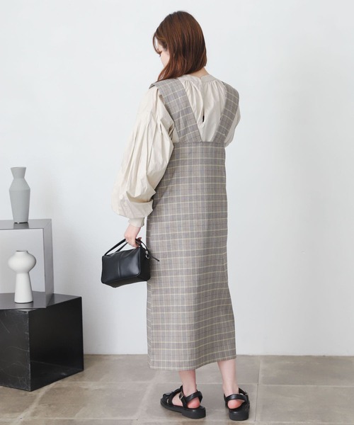 SENSE OF PLACE by URBAN RESEARCH(センスオブプレイスバイアーバンリサーチ)の「『One-C/低身長向けサイズ展開あり』チェックフロントボタンジャンパースカート(ジャンパースカート・レディース・チェック・ONE/SHORT)」の3枚目の写真