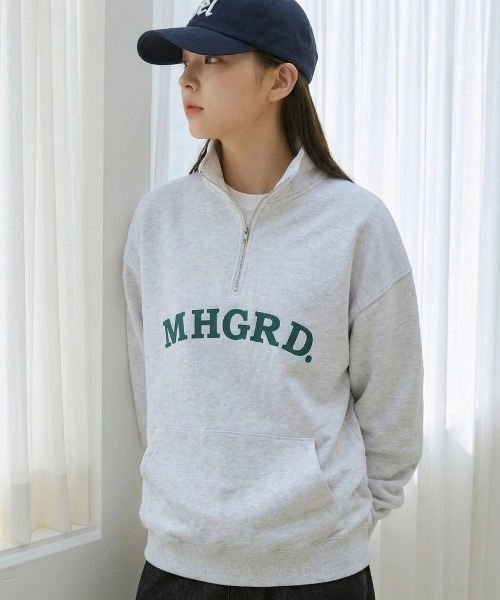mahagrid/マハグリッド』ARC LOGO HALF ZIP SWEATSHIRT/アーチロゴ